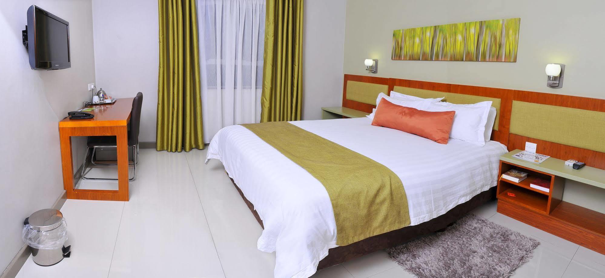 גאבורון Travelodge מראה חיצוני תמונה